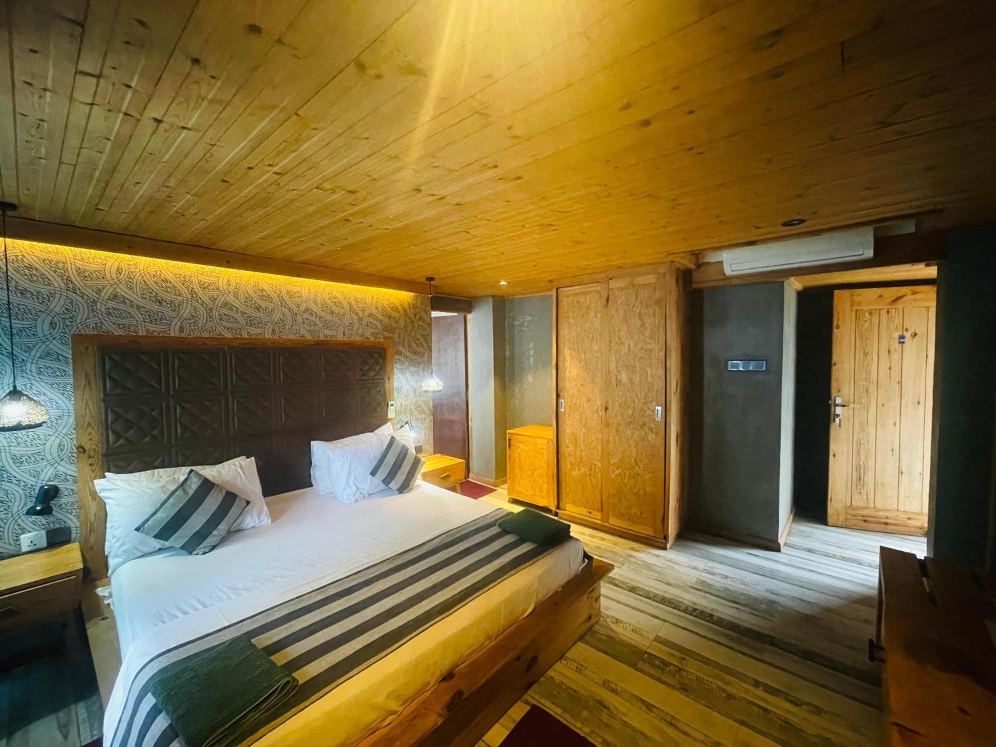 Suncoast Beach Hotel Mirissa Zewnętrze zdjęcie