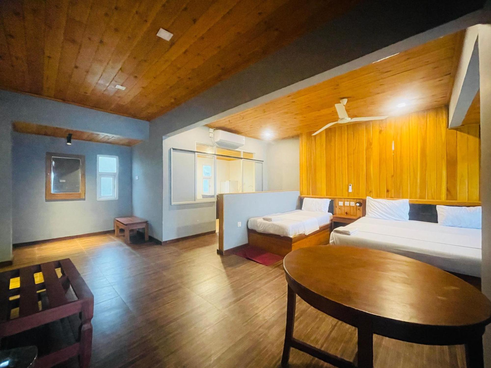 Suncoast Beach Hotel Mirissa Zewnętrze zdjęcie